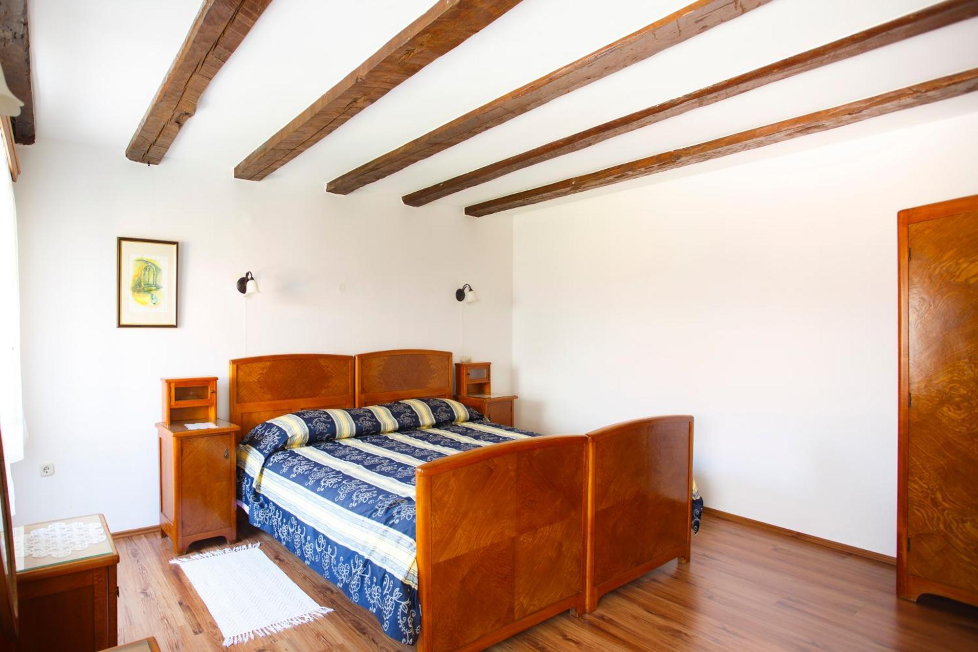 Apartments Villa Kastav In Old Town Center With Sea View And Parking Екстериор снимка