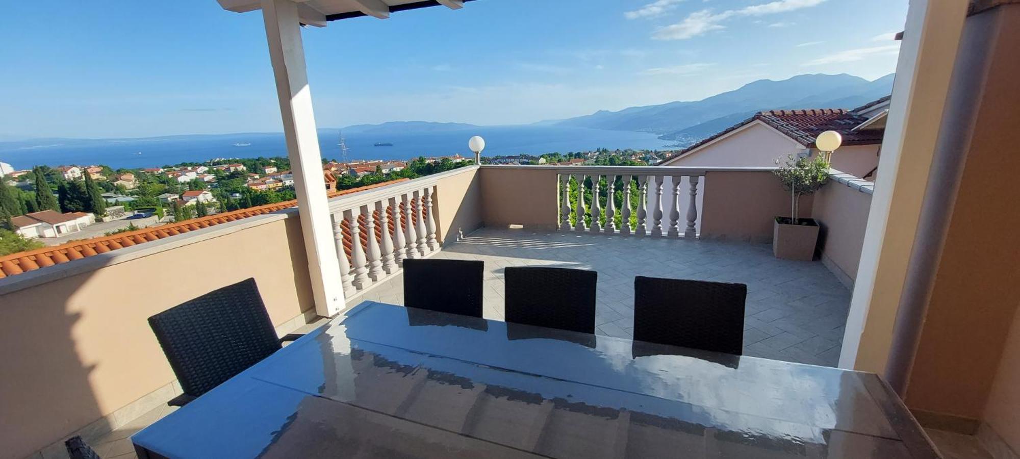 Apartments Villa Kastav In Old Town Center With Sea View And Parking Екстериор снимка
