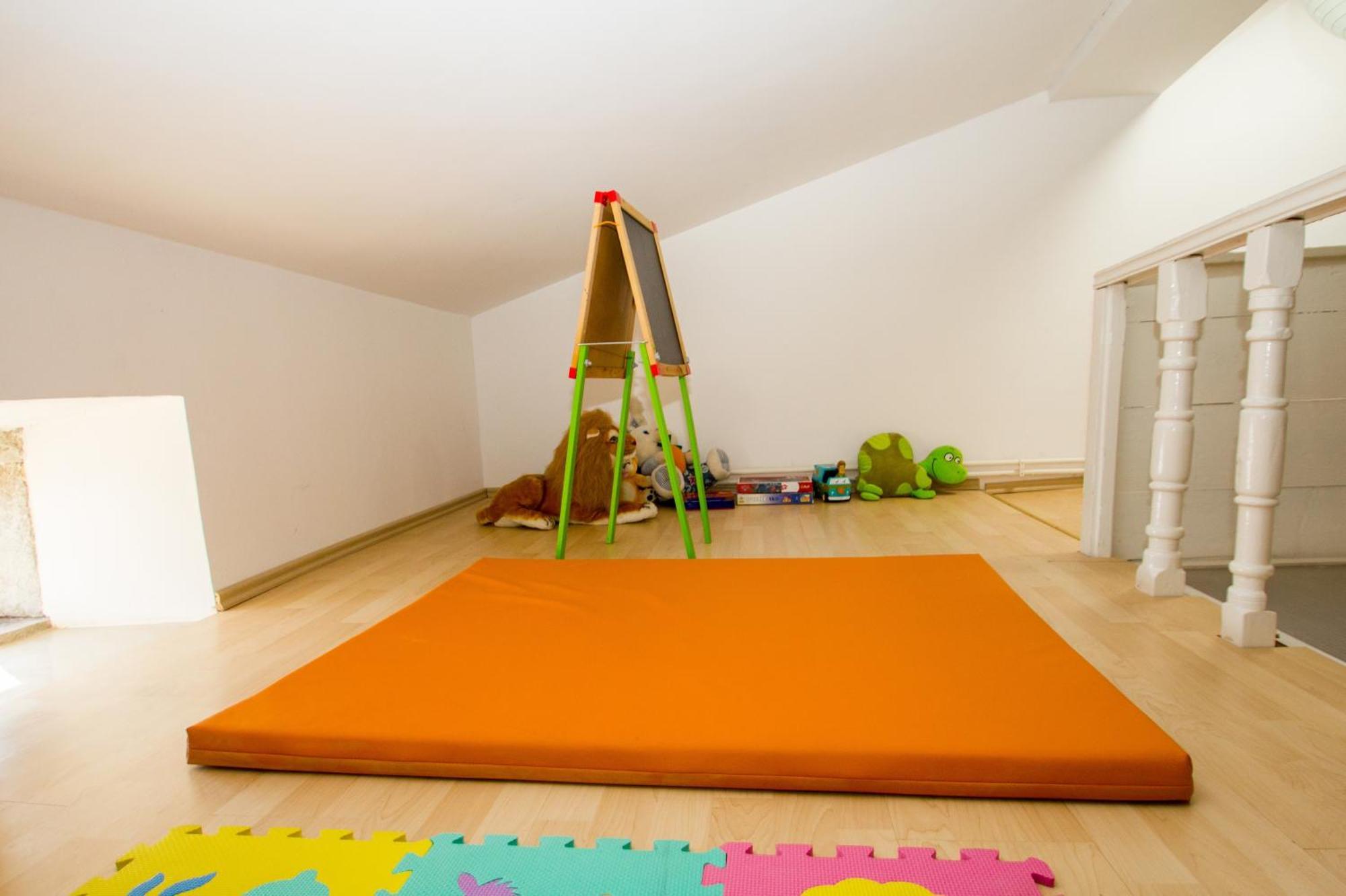 Apartments Villa Kastav In Old Town Center With Sea View And Parking Екстериор снимка