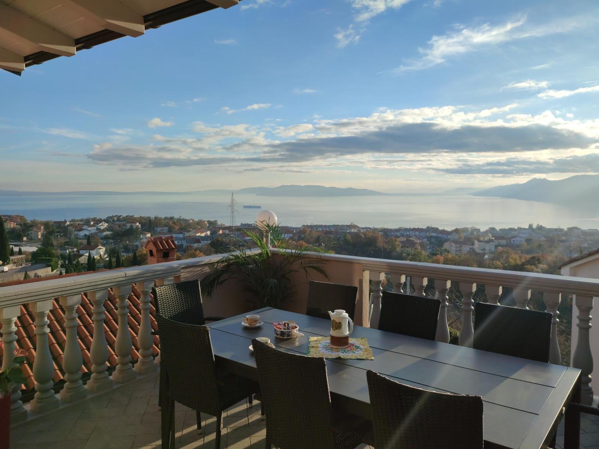 Apartments Villa Kastav In Old Town Center With Sea View And Parking Екстериор снимка