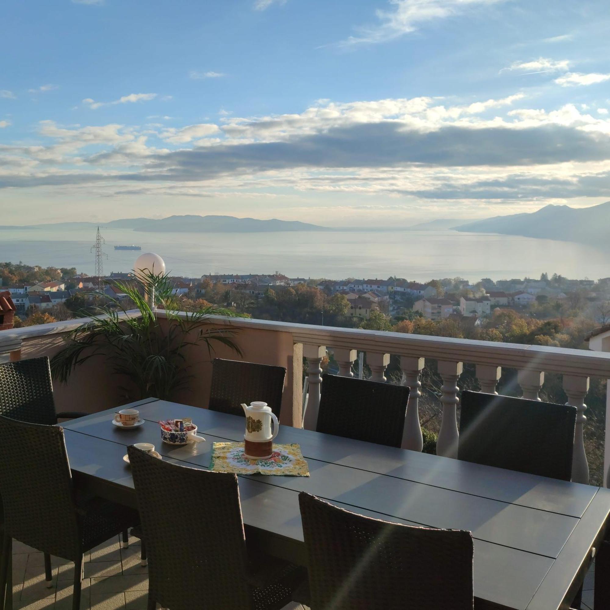 Apartments Villa Kastav In Old Town Center With Sea View And Parking Екстериор снимка