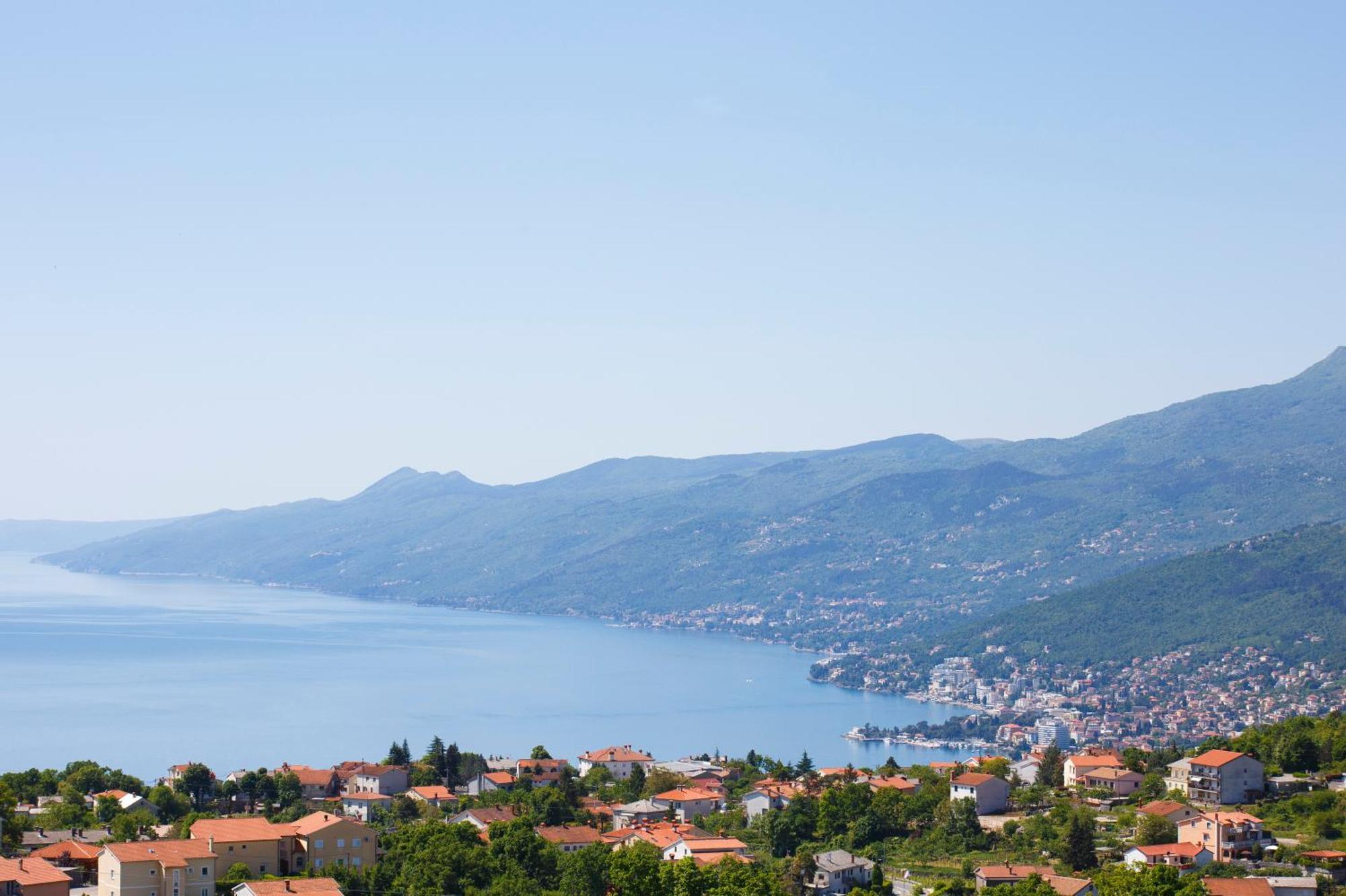 Apartments Villa Kastav In Old Town Center With Sea View And Parking Екстериор снимка
