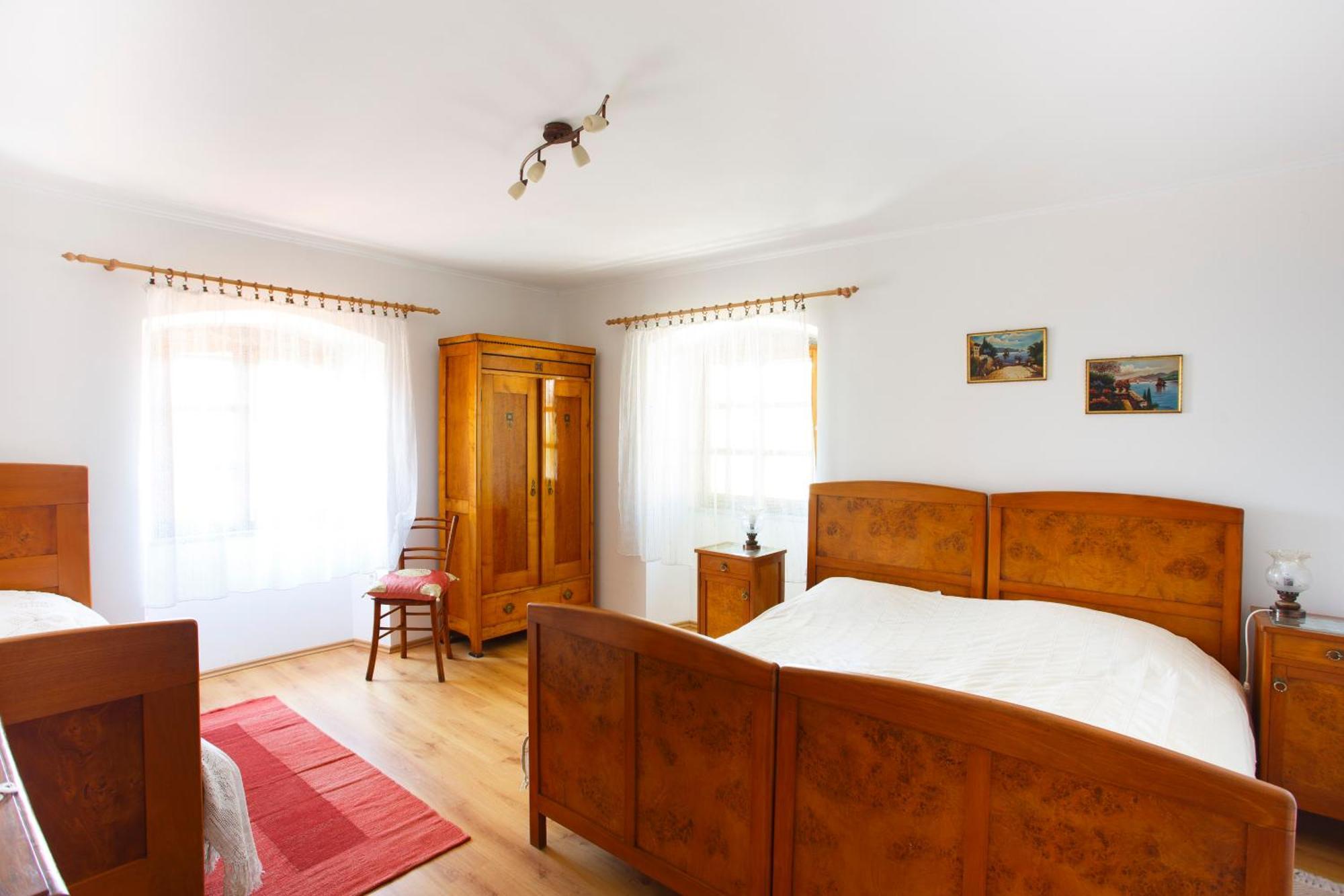 Apartments Villa Kastav In Old Town Center With Sea View And Parking Екстериор снимка