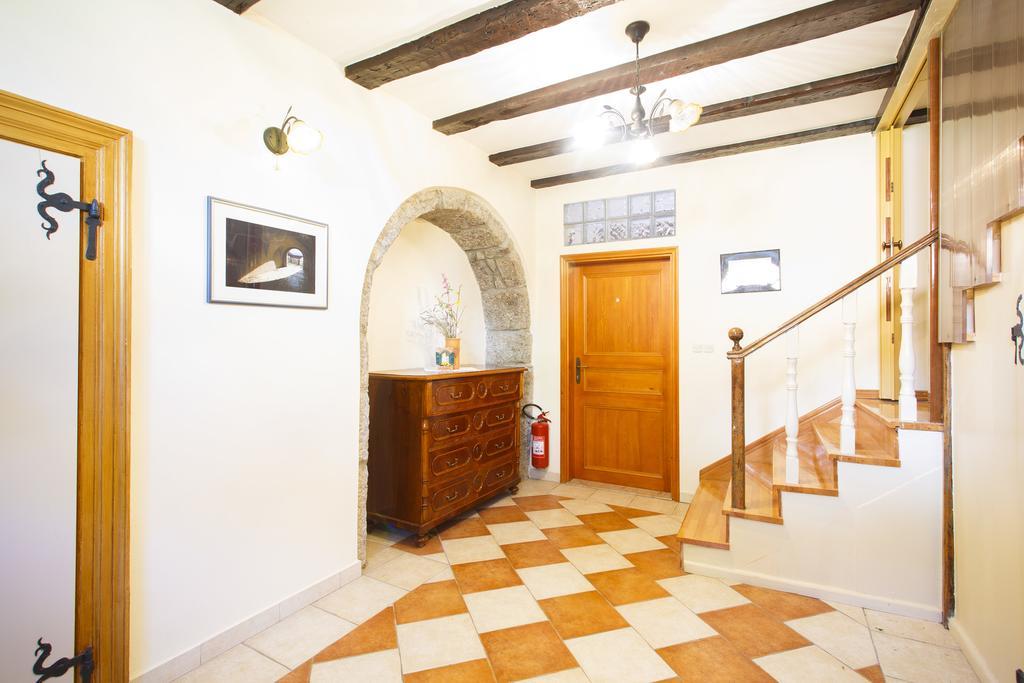 Apartments Villa Kastav In Old Town Center With Sea View And Parking Стая снимка