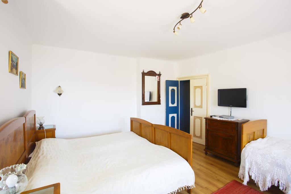 Apartments Villa Kastav In Old Town Center With Sea View And Parking Стая снимка