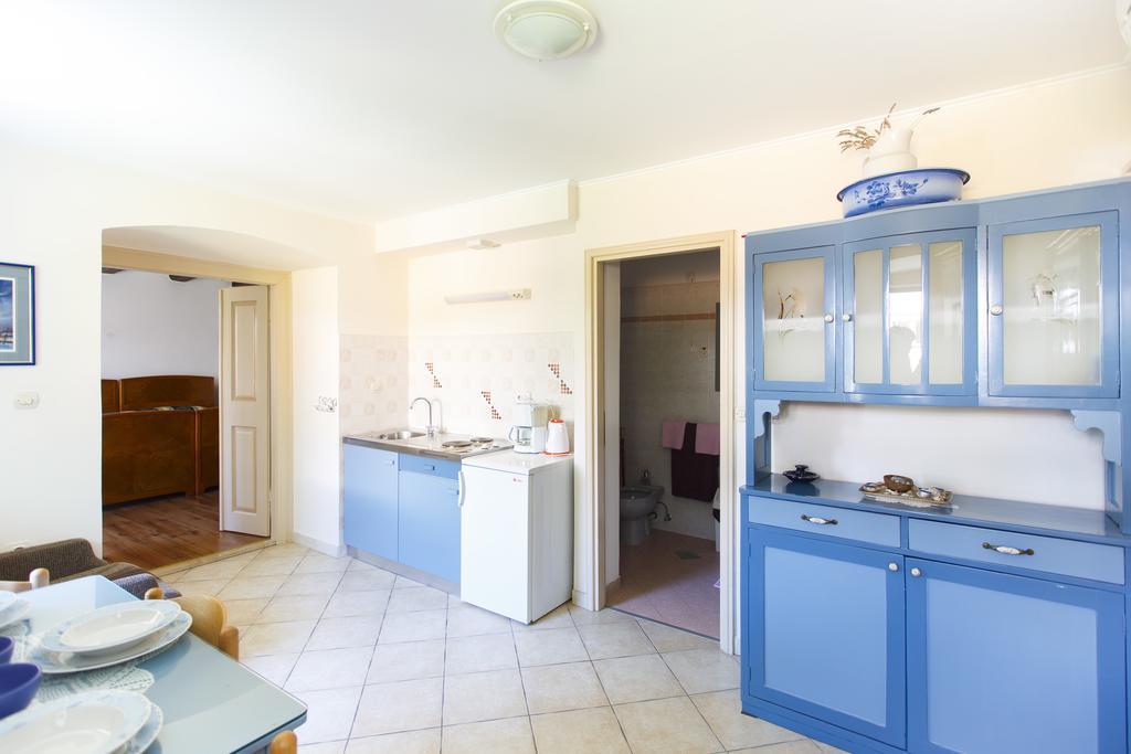 Apartments Villa Kastav In Old Town Center With Sea View And Parking Стая снимка