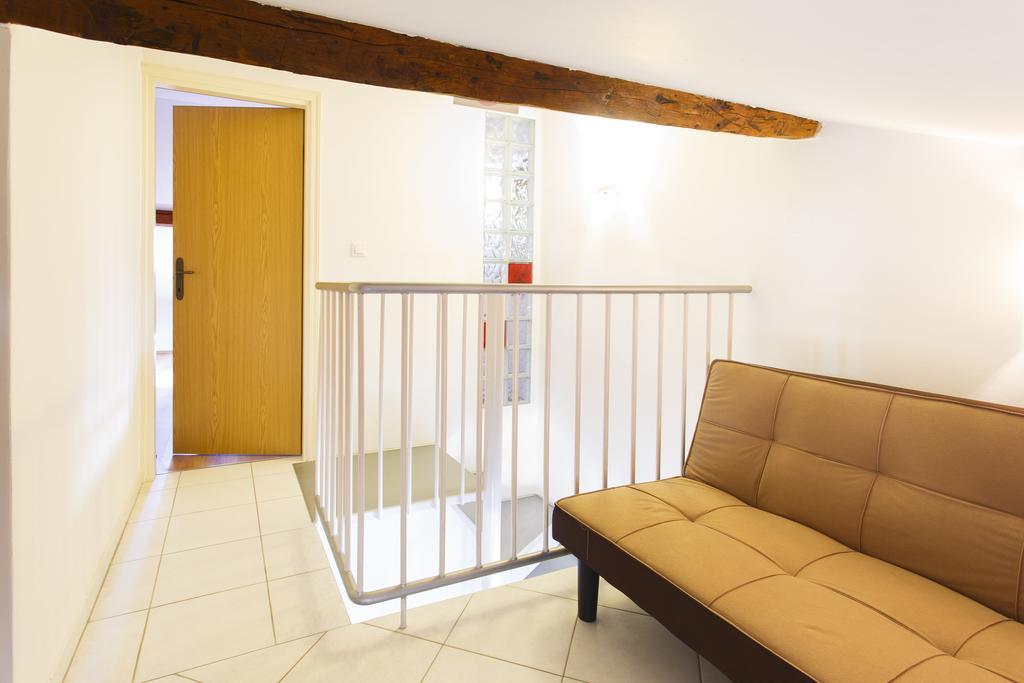 Apartments Villa Kastav In Old Town Center With Sea View And Parking Стая снимка