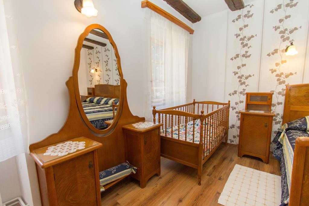 Apartments Villa Kastav In Old Town Center With Sea View And Parking Екстериор снимка